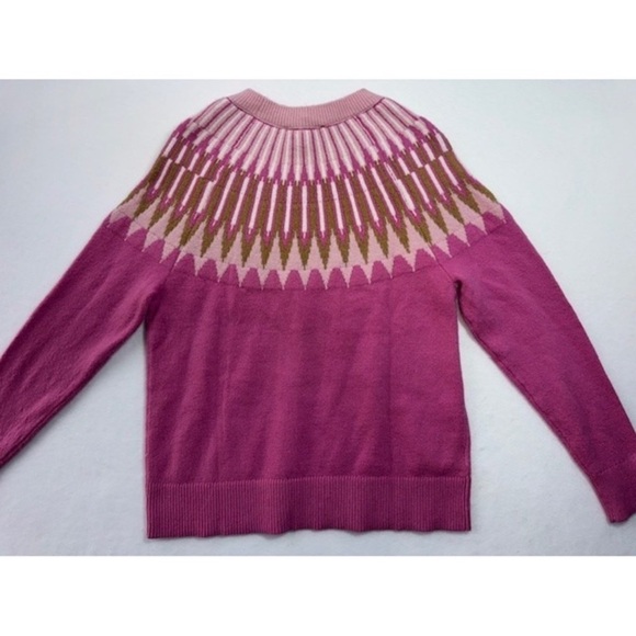 Colorful Patterned Sweaters - Picture 5 of 5